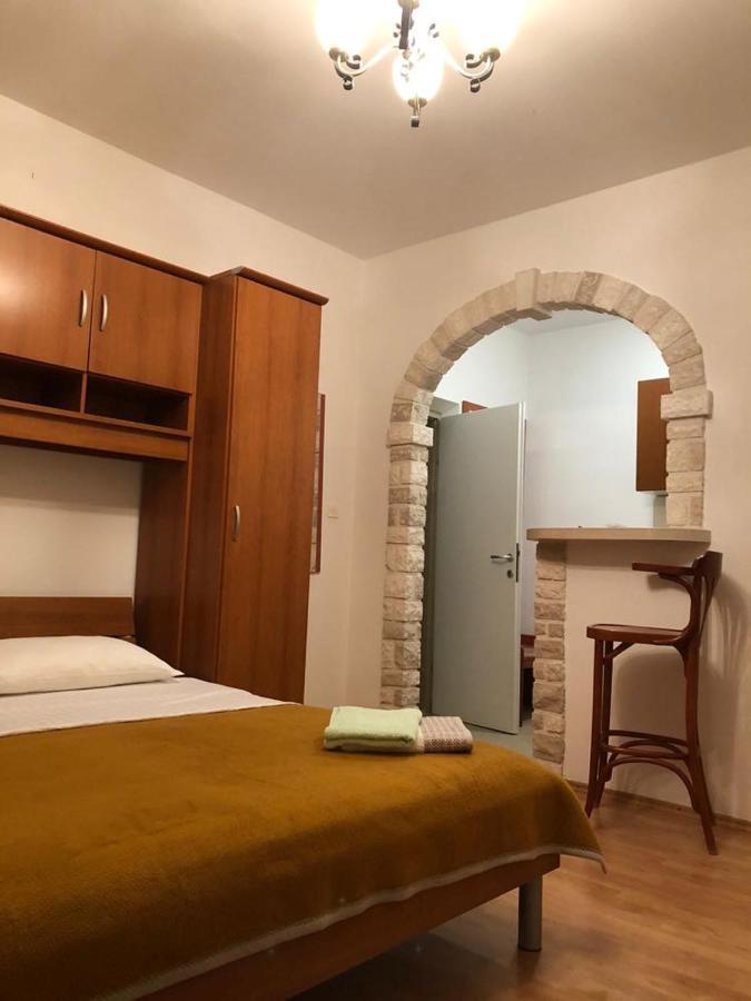 Pansion Marinka-Bire Rooms Lumbarda Extérieur photo