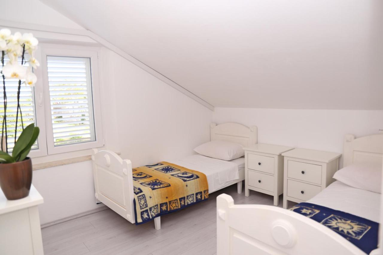 Pansion Marinka-Bire Rooms Lumbarda Extérieur photo