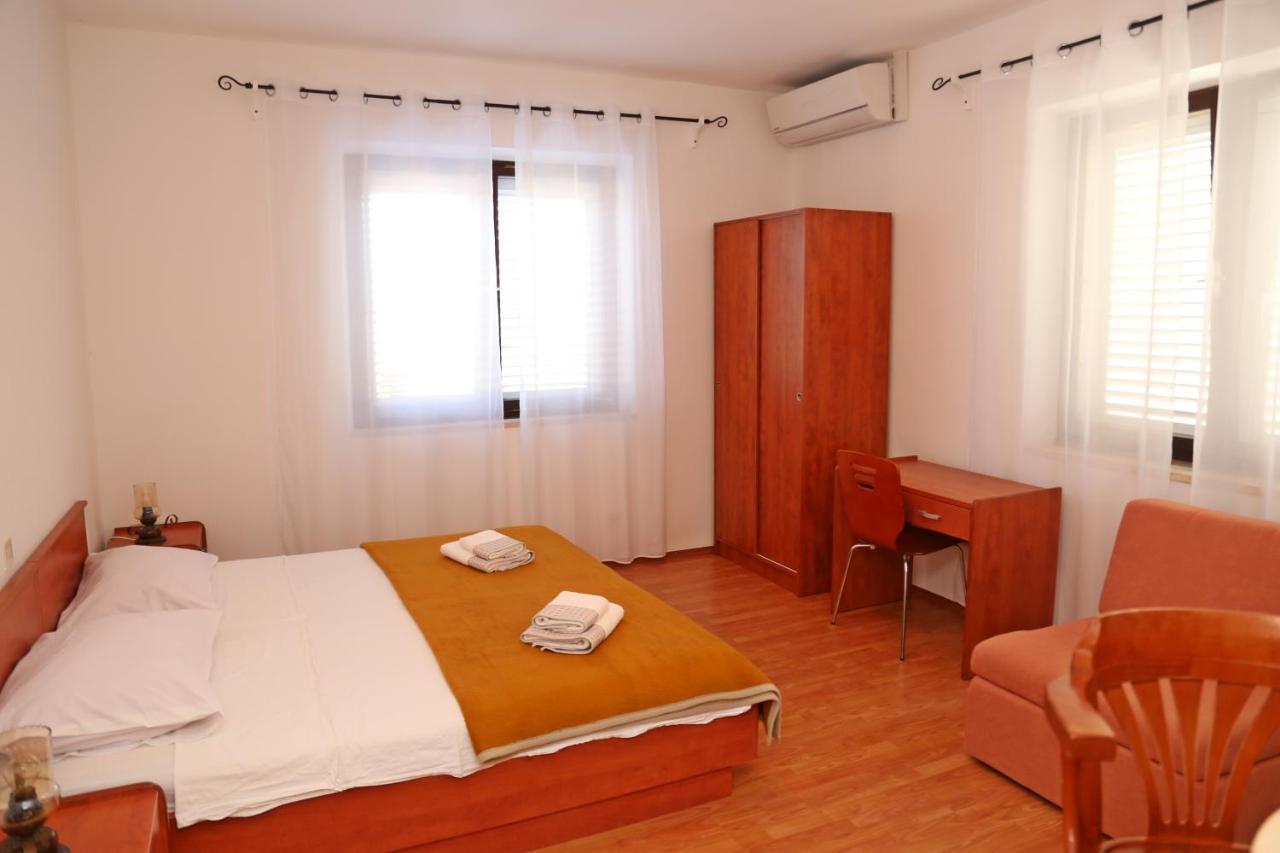 Pansion Marinka-Bire Rooms Lumbarda Extérieur photo